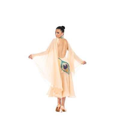 Pronájem šatů na soutěž č.1