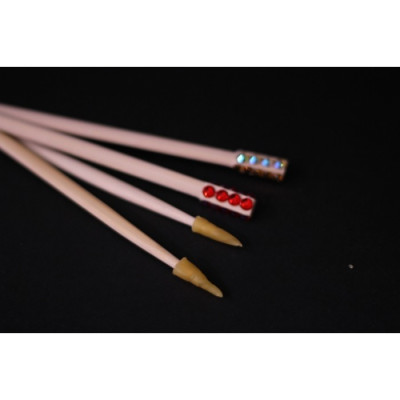 Applicator for gluing stones