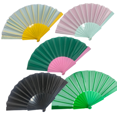 Plastic fan 24cm