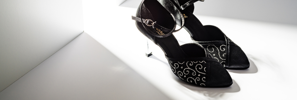 Women's standard dance shoes